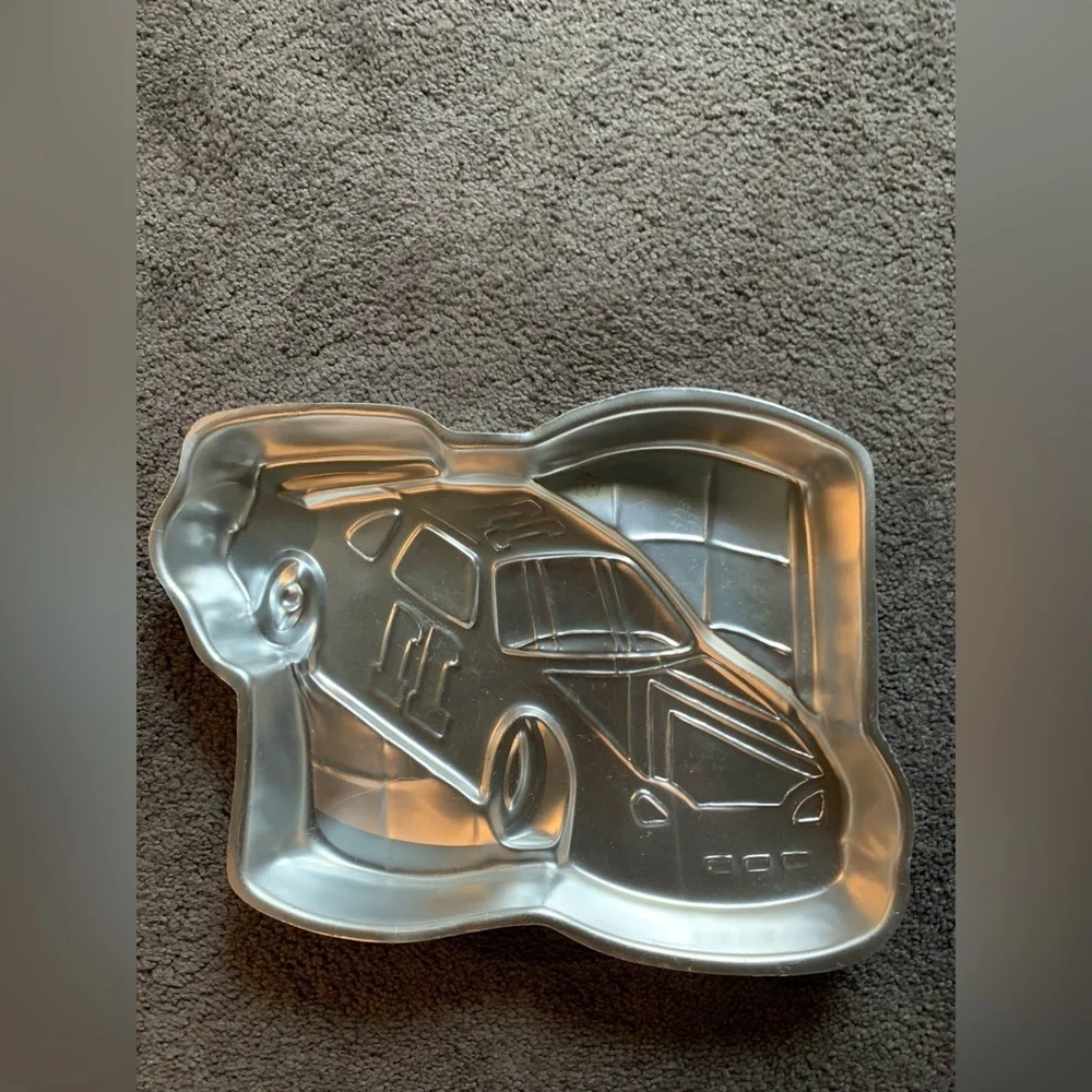 RACE CAR CAKE PAN. #11. Vintage Wilton. Good used condition.